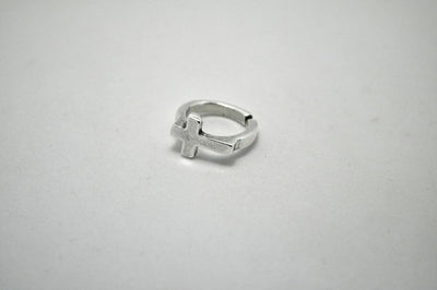 Anillos cruz plata " La Locura de Marnie "