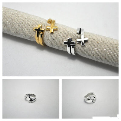 Anillo abierto acabado en dos cruces La Locura De Marnie