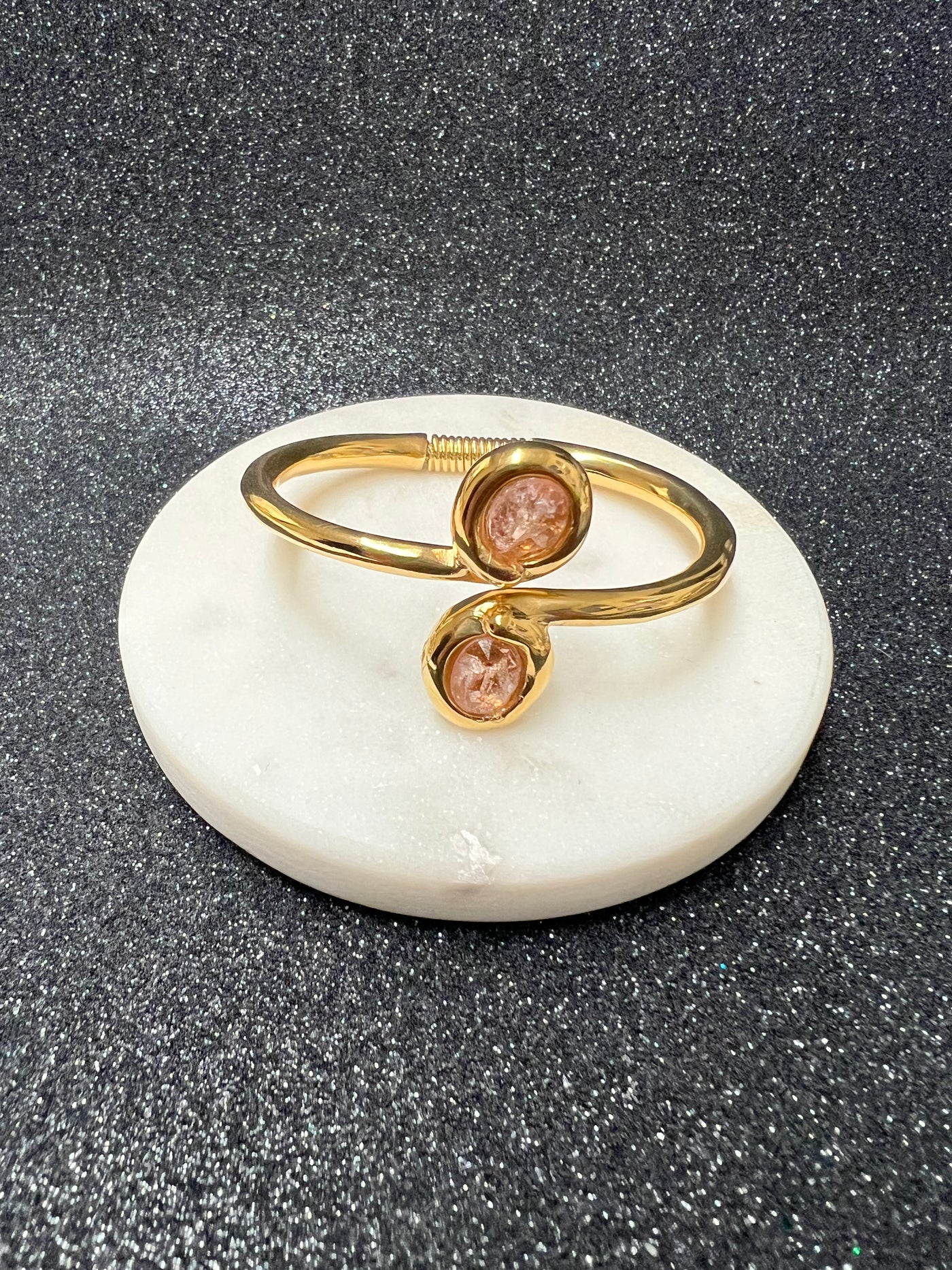 Cuff dos piedras Oro La Locura de Marnie