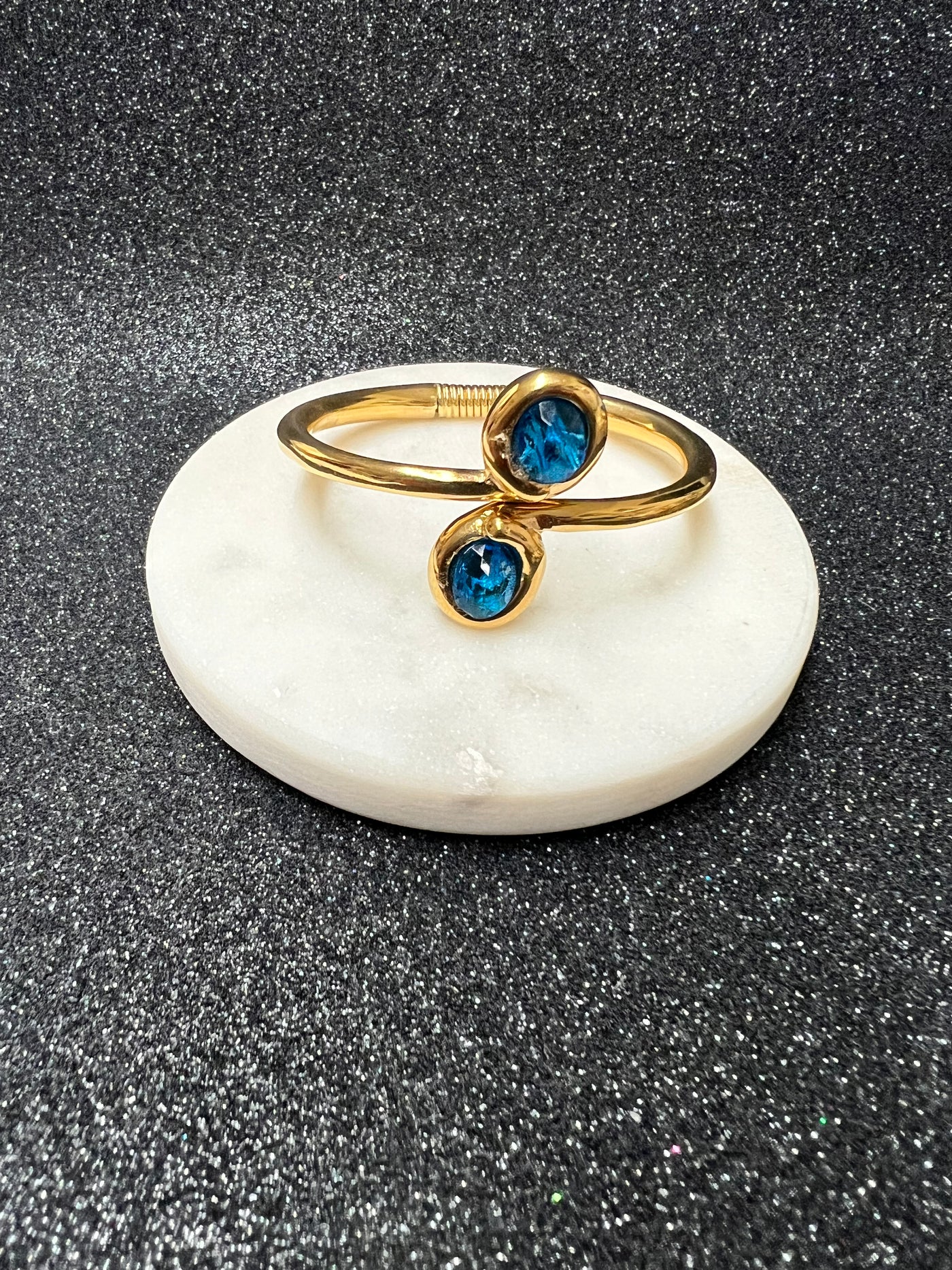 Cuff dos piedras Oro La Locura de Marnie