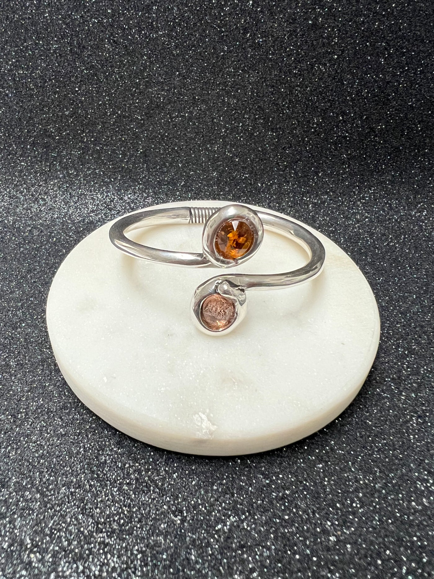 Cuff dos piedras Mix Plata y Oro La Locura de Marnie