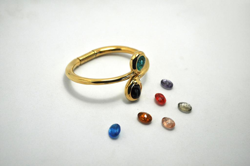 Cuff dos piedras Oro La Locura de Marnie